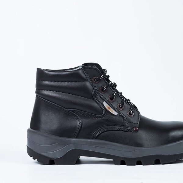 BOTIN PRUSIANO CON PUNTERA BOHM