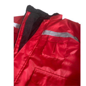 CAMPERA PARKA, TRUCKER CON CORDERITO Y REFLEX ROJA